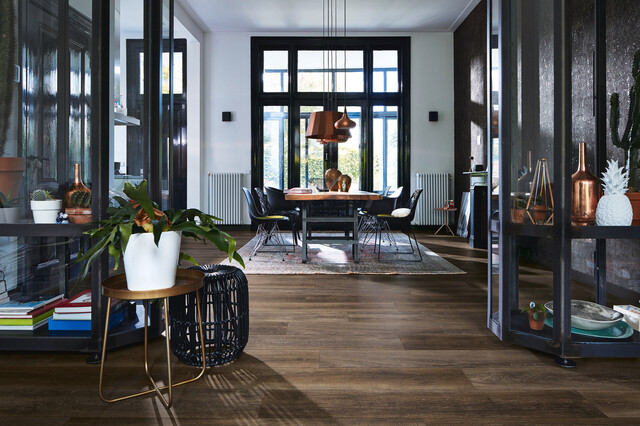 Einrichtung mit Kupfer und MEISTER Laminat Esszimmer mit Kupfereinrichtung