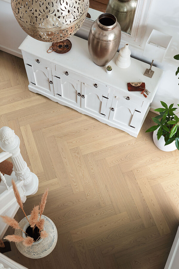 Herringbone: A classic laying pattern for parquet flooring returns