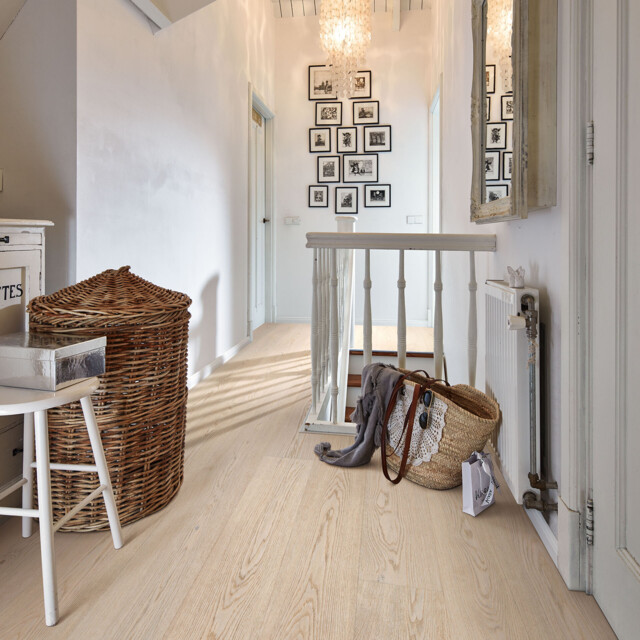 Lindura-Holzboden HD 400 Eiche natur arcticweiß 