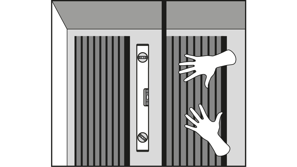 Akustikpaneele an der Wand und zueinander ausrichten