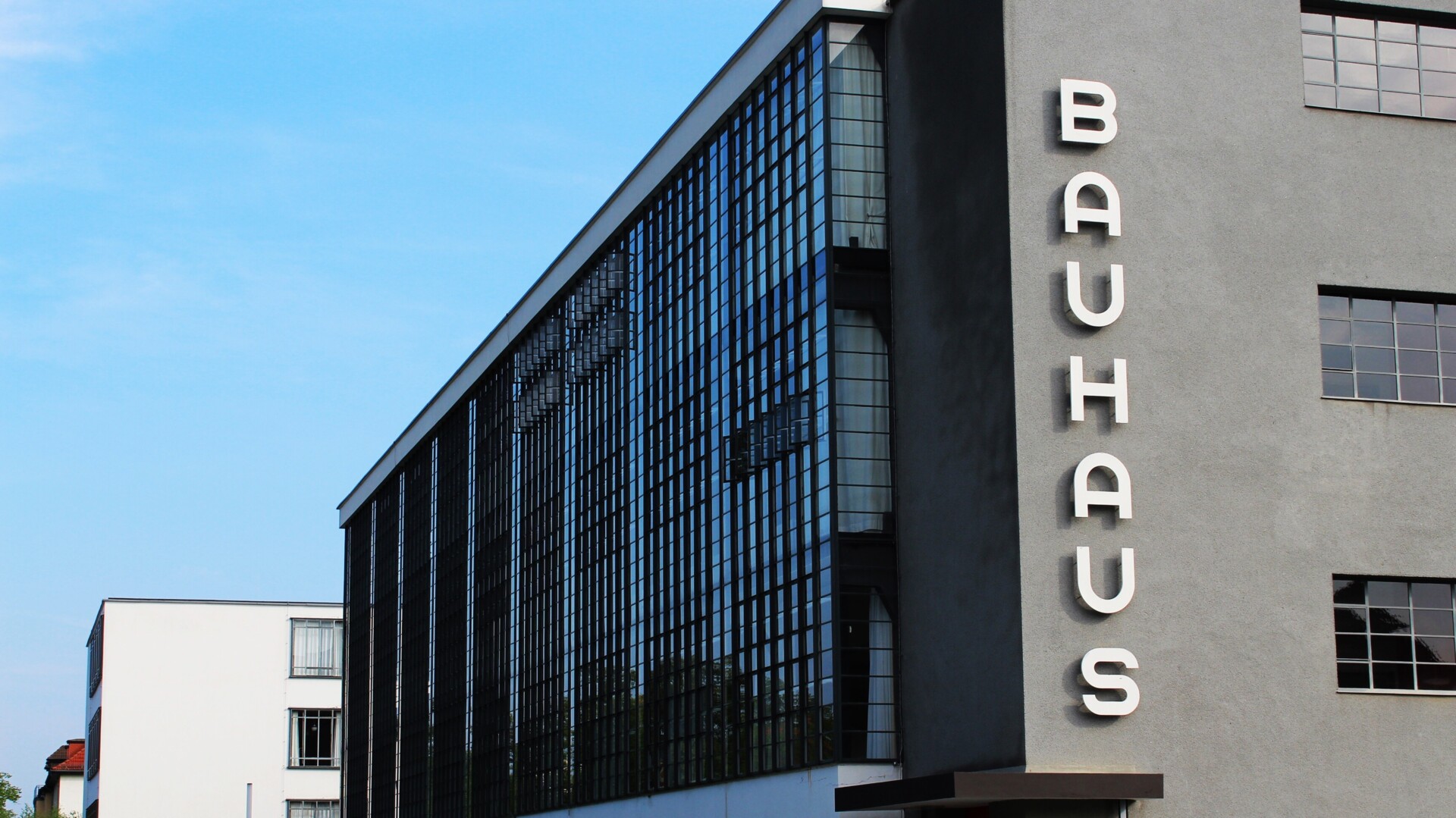 100 Jahre Bauhaus Stil Bauhaus Fassade