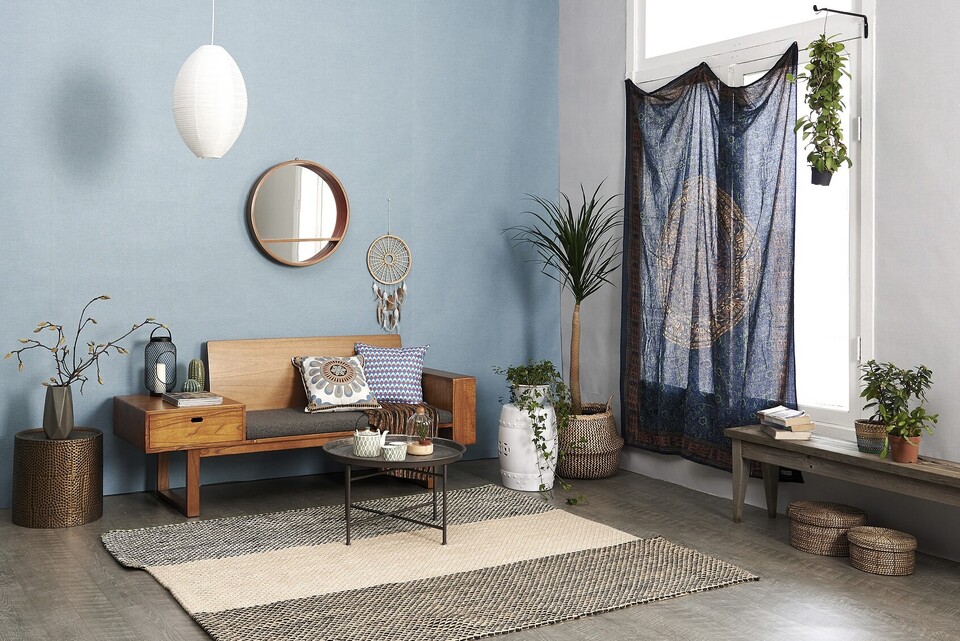 Wohnzimmer im Afrika Style mit Möbeln und Deko aus natürlichen Materialien 